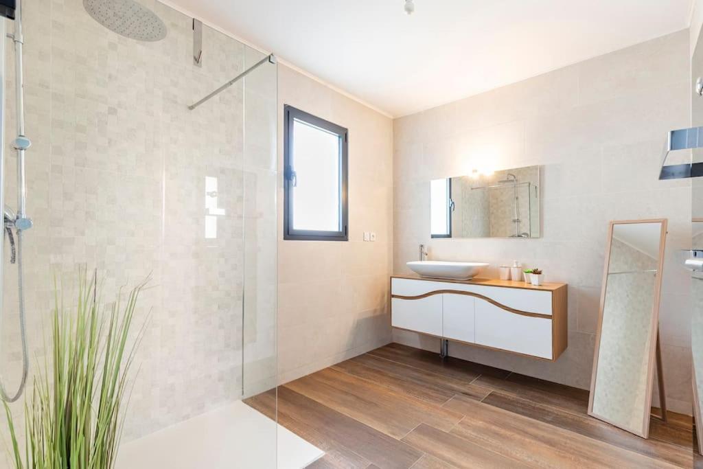 Villa Des Rives Du Tarn Avec Jacuzzi Montans Eksteriør billede
